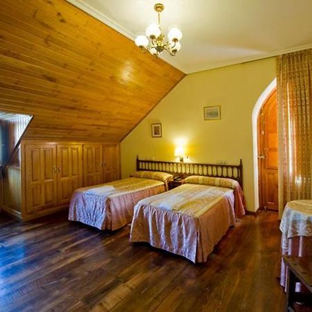 Hotel Restaurante La Casilla กันกัส เดล นาเซอา ภายนอก รูปภาพ