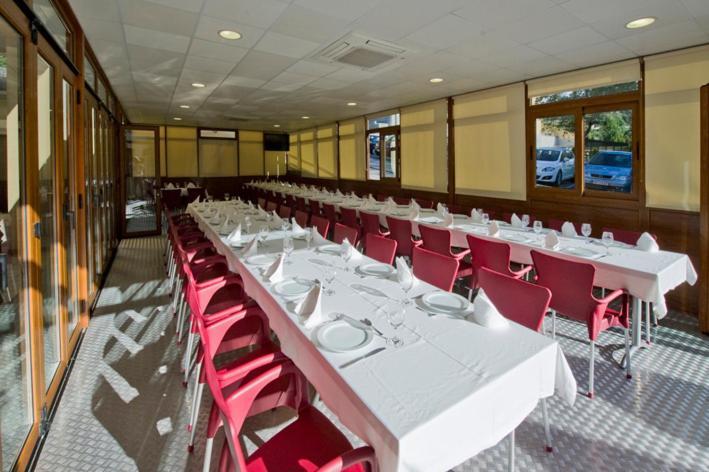Hotel Restaurante La Casilla กันกัส เดล นาเซอา ภายนอก รูปภาพ